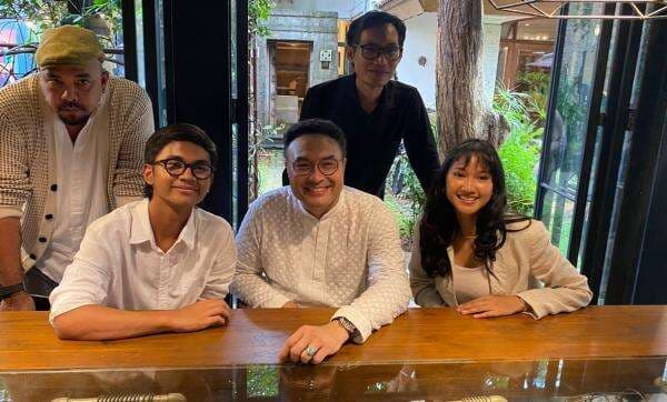 Surya Saputra Hadapi Peran Paling Emosional di Surga Ditelapak Kaki Bapak