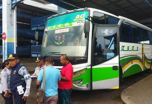 Tarif Tiket Bus saat Arus Mudik Lebaran di Malang Naik 100 Persen