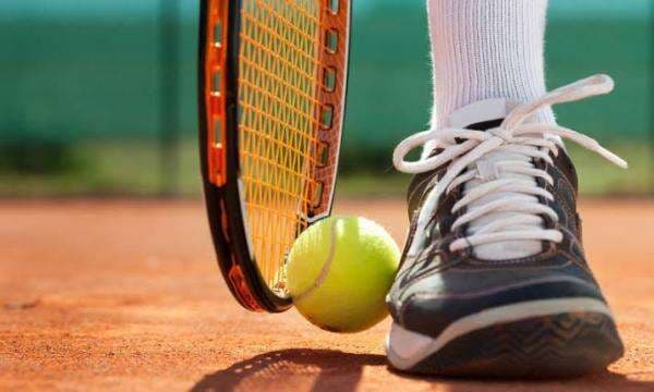 Perbandingan Harga Raket Padel vs Tenis di Platform Online, Mana yang Lebih Mahal?
