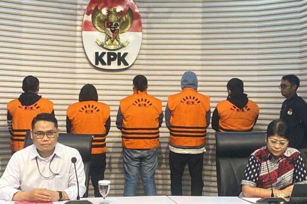 Kasus Korupsi Proyek Jalan, KPK Periksa Rektor USU dan 12 Pejabat Sumut