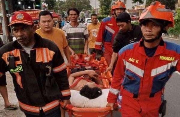 Kejar Layangan, Remaja di Bandung Tersengat Listrik Tegangan Tinggi