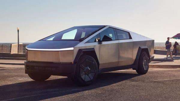 Tesla Cybertruck Resmi Mengaspal di Indonesia, Dijual Rp5 Miliaran