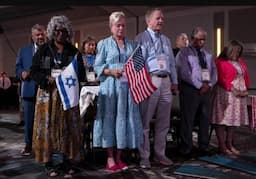 Tidak Ada yang Bisa Menyangkal Cengkeraman Zionis pada Sistem Politik AS