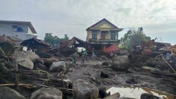 TNI, Polri dan Basarnas Masih Cari Korban Hilang Banjir Lahar Dingin Gunung Marapi