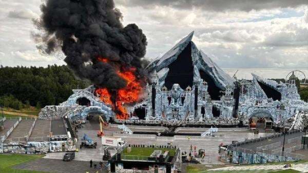 Panggung Utama Terbakar, Panitia Pastikan Festival Tomorrowland 2025 Tetap Berlangsung