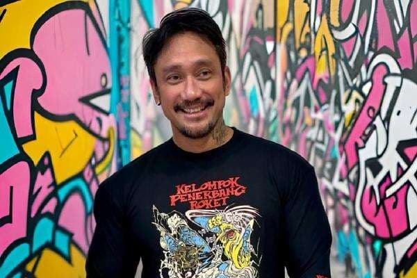 Tora Sudiro Bahagia Dikaruniai Cucu Pertama