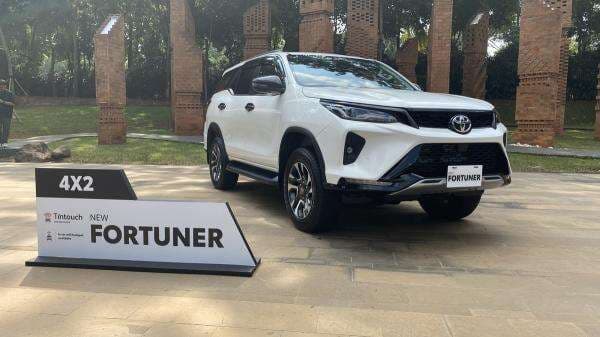 Ini Spesifikasi Toyota New Fortuner yang Punya Fitur Internet Berjalan