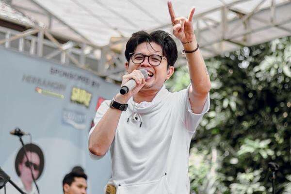 Kronologi Uan Juicy Luicy Bentak Fans Wanita saat Manggung di Kelab Malam