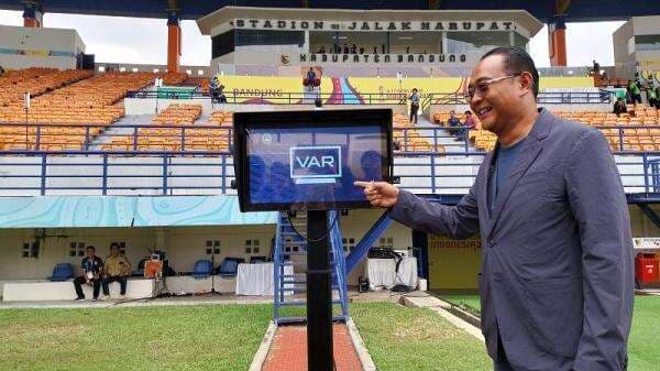 VAR Liga 1 Patut Diacungi Jempol! Punya Andil Besar di 306 Pertandingan