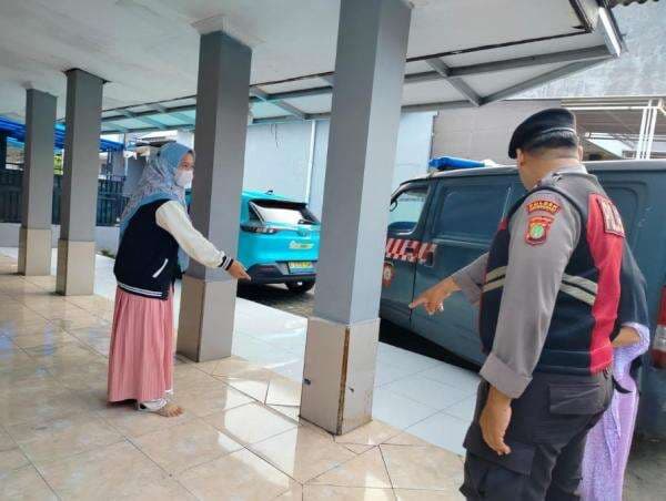 Terekam CCTV, Remaja Ini Malah Bobol Kotak Amal Mushola di Depok saat Libur Lebaran