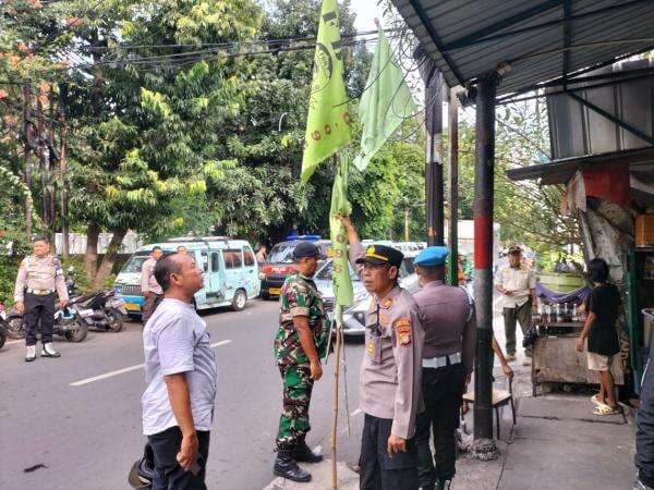 Bendera Pemuda Pancasila hingga FBR Dicopot, Kapolres Jakpus: Jangan Kuasai Ruang Publik Seenaknya!