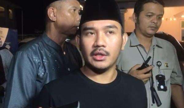 Bupati Bekasi Pastikan Pria Mirip PNS Minta THR di Pasar Induk Bukan Pegawainya