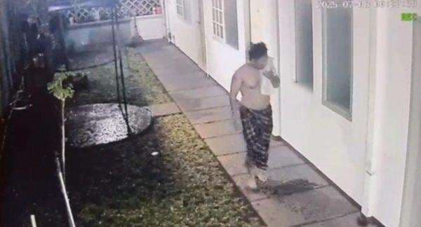 Terekam CCTV Bolak-Balik di Depan Kamar Diplomat Arya Daru, Siswanto Stres Dijemput Polisi