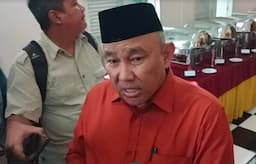 Wali Kota Depok Idris Bantah Perintahkan Pencopotan Spanduk Sekda Supian Suri: Demi Allah <i>Gak Nyuruh</i>!