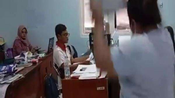 Viral! Wanita Pengusaha Tambang Mengamuk di Kantor PUPR Grobogan, Protes Perizinan