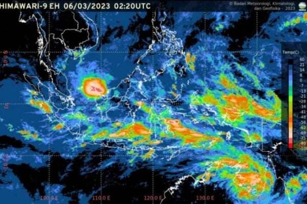 Warning BMKG: Potensi Gelombang Tinggi hingga 4 Meter di Selatan Perairan Indonesia