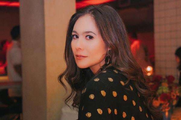 4 Pria Pernah Dekat dengan Wulan Guritno, Terbaru Ariel NOAH