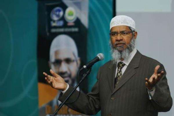 Datangi DPRD, Arek Malang Bersuara Tolak Zakir Naik Ceramah dalam Tablig Akbar