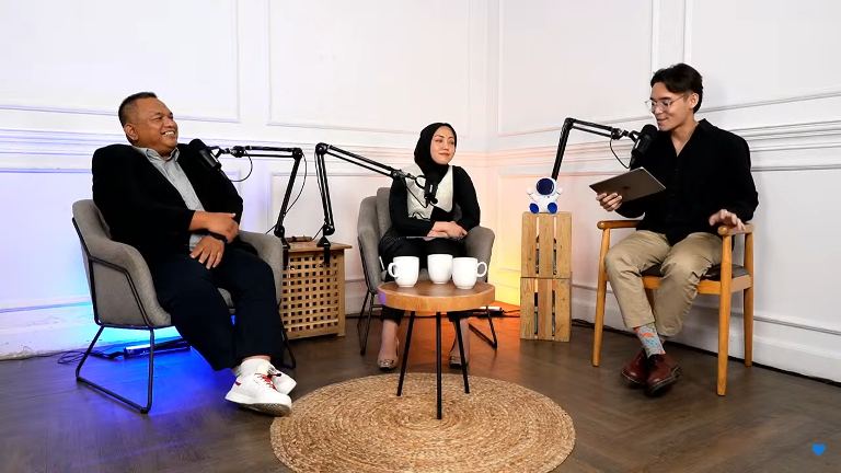 8 Juta Orang Alami Gangguan Penglihatan, Campaign #ForABetterWorld Terjun Lawan Katarak