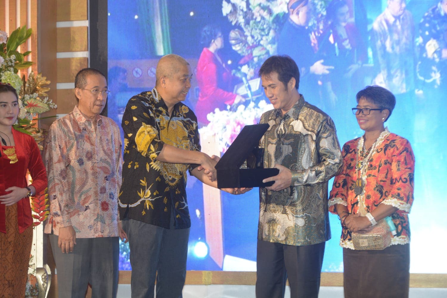 Dua Tahun Abdikan Diri di Pedalaman Papua, 2 Dokter Terima Telogorejo Award