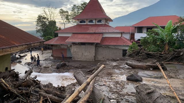 Update Banjir dan Longsor di Sumbar: 50 Orang Tewas, 27 Masih Hilang