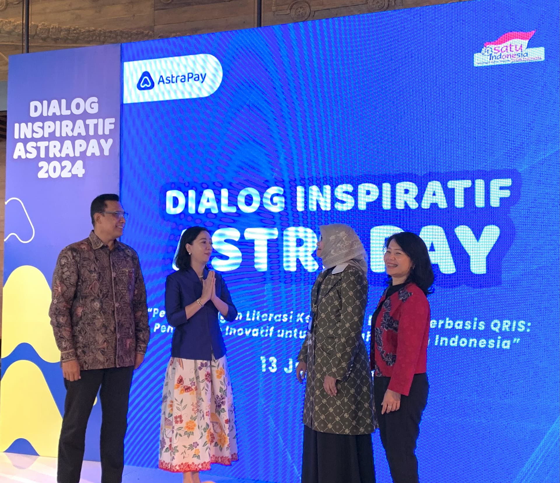 Transformasi Digital di Indonesia: QRIS Dorong Inklusi Keuangan dan ...