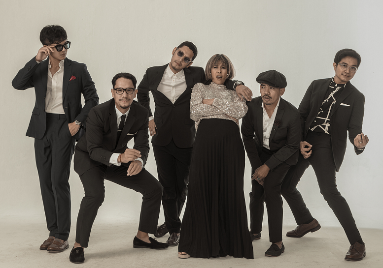 MALIQ D’Essentials Rilis Album Kesembilan 'Can Machines Fall In Love?' MALIQ D’Essentials Rilis Album Kesembilan 'Can Machines Fall In Love?'