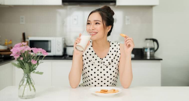 Tips Menambah Berat Badan dan Nafsu Makan Ala Yasmin Wildblood dengan MW Gain