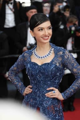 Raline Shah Hadiri Pemutaran Film di Cannes Film Festival 2023 dengan Kebaya Indonesia