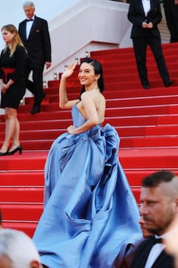 Raline Shah Berkolaborasi dengan Desainer Asal Medan di Red Carpet Cannes Film Festival 2023