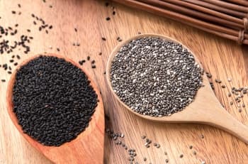 Serupa Tapi Tak Sama, Inilah Perbedaan Chia Seed dan Biji Selasih serta Manfaatnya bagi Kesehatan Serupa Tapi Tak Sama, Inilah Perbedaan Chia Seed dan Biji Selasih serta Manfaatnya bagi Kesehatan