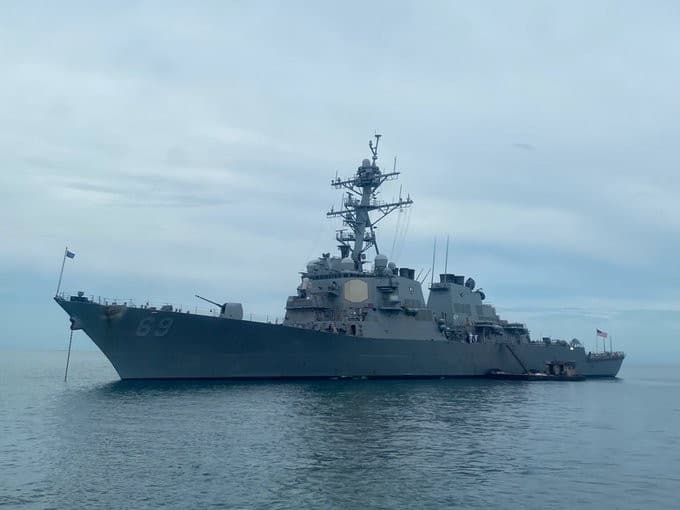 Militer AS Cegat 120 Kapal Iran di Selat Hormuz Militer AS Cegat 120 Kapal Iran di Selat Hormuz