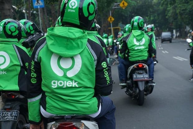 GOTO Turunkan Potongan Komisi Ojol Jadi 8 Persen, Mitra Pengemudi Kantongi 92 Persen GOTO Turunkan Potongan Komisi Ojol Jadi 8 Persen, Mitra Pengemudi Kantongi 92 Persen