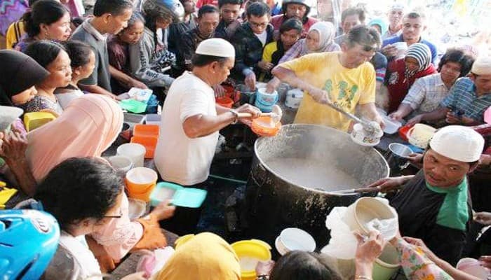 5 Tempat Berburu Takjil di Jakarta Selatan: Akses Mudah, Bisa Sekalian Ngabuburit 5 Tempat Berburu Takjil di Jakarta Selatan: Akses Mudah, Bisa Sekalian Ngabuburit