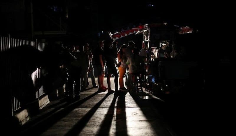 Polri Sebut Blackout di Sumatera Karena Fakfor Cuaca Buruk Polri Sebut Blackout di Sumatera Karena Fakfor Cuaca Buruk