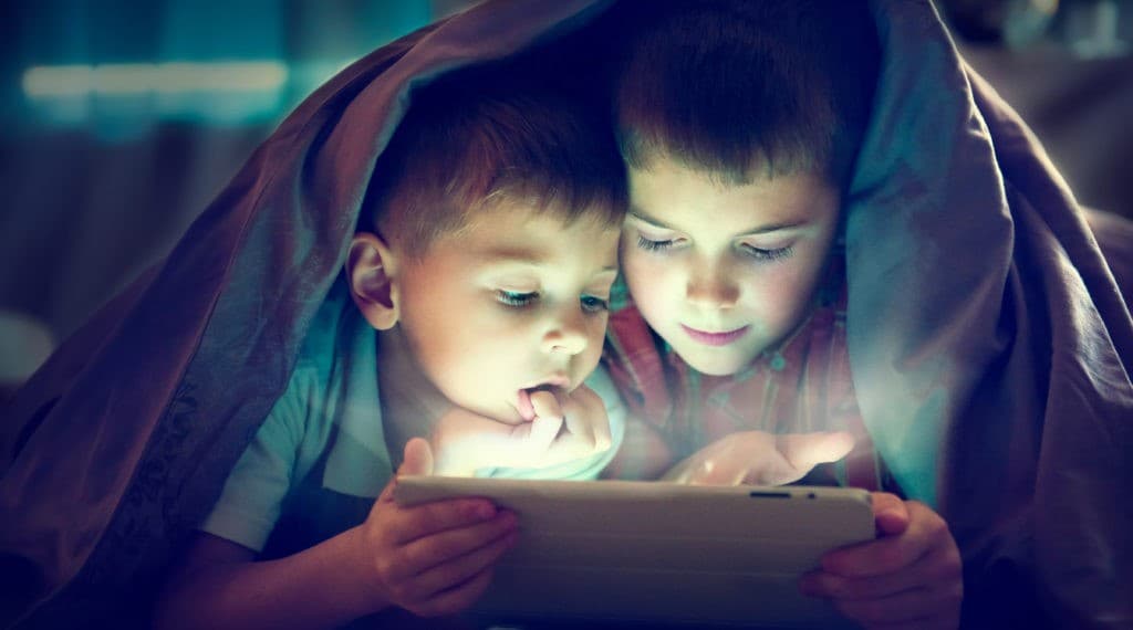 Perkuat Pelindungan Anak di Ruang Digital, Pemerintah Terbitkan Permen Komdigi No. 9/2026 Perkuat Pelindungan Anak di Ruang Digital, Pemerintah Terbitkan Permen Komdigi No. 9/2026