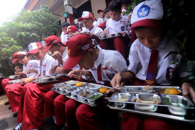 Rombak Pimpinan BGN, Prabowo Ingin Program MBG Semakin Efektif dan Tepat Sasaran Rombak Pimpinan BGN, Prabowo Ingin Program MBG Semakin Efektif dan Tepat Sasaran
