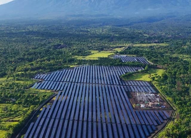 ESDM Mulai Proyek PLTS 100 Gigawatt di Pulau Jawa ESDM Mulai Proyek PLTS 100 Gigawatt di Pulau Jawa
