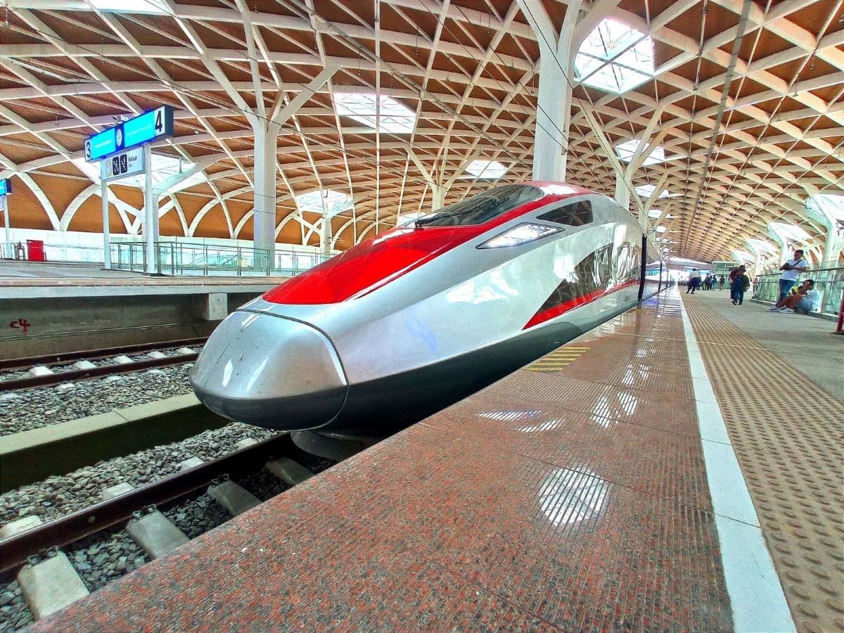 Berapa Bunga Utang Kereta Cepat? Tiap Tahun Harus Bayar Segini Berapa Bunga Utang Kereta Cepat? Tiap Tahun Harus Bayar Segini