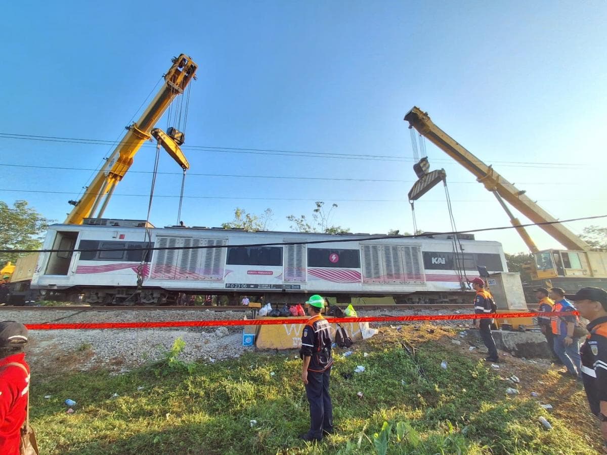 48 Perjalanan KA Dibatalkan Imbas Anjloknya KA Argo Bromo Anggrek, Cek Daftarnya 48 Perjalanan KA Dibatalkan Imbas Anjloknya KA Argo Bromo Anggrek, Cek Daftarnya