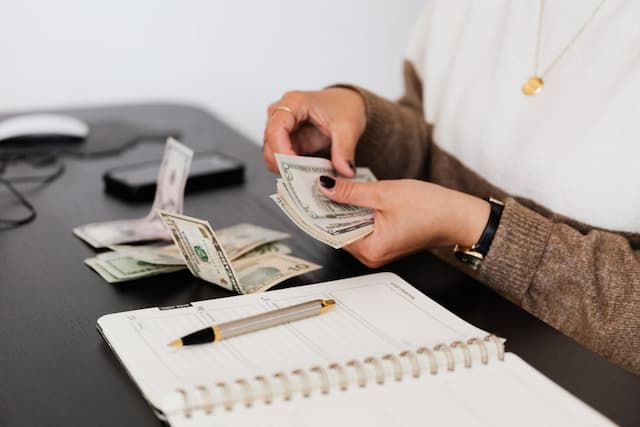 5 Langkah Evaluasi Strategi Keuangan agar Financial Goals Tetap On Track 5 Langkah Evaluasi Strategi Keuangan agar Financial Goals Tetap On Track