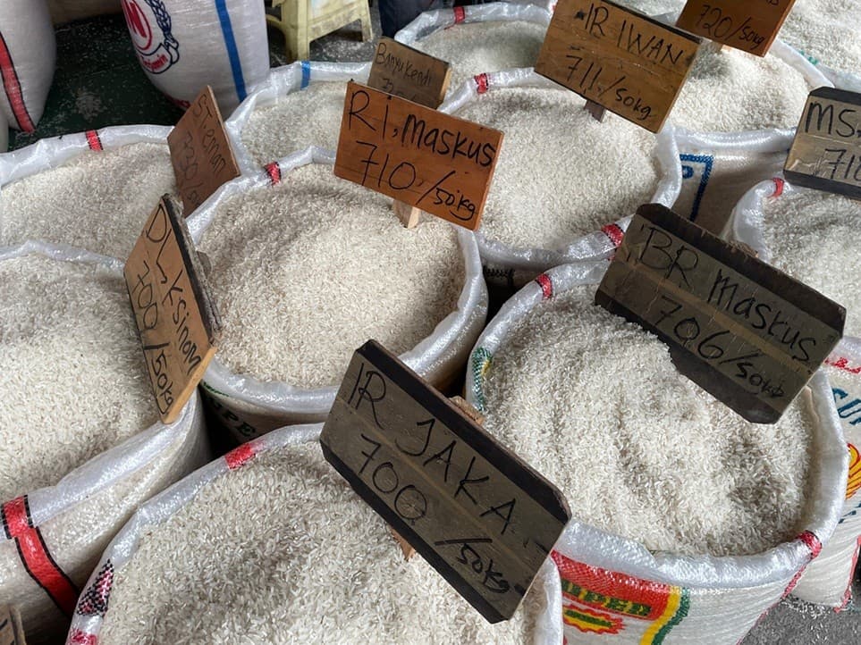 Update Harga Pangan Hari Ini: Beras hingga Telur Ayam Turun, Daging Sapi Naik Update Harga Pangan Hari Ini: Beras hingga Telur Ayam Turun, Daging Sapi Naik