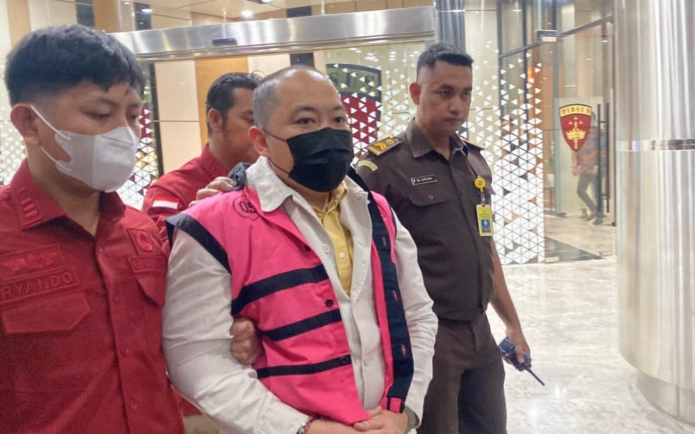 Jadi Tersangka Korupsi Kredit Bank, Mantan Dirut Sritex Iwan Kurniawan Bantah Tak Terlibat Jadi Tersangka Korupsi Kredit Bank, Mantan Dirut Sritex Iwan Kurniawan Bantah Tak Terlibat