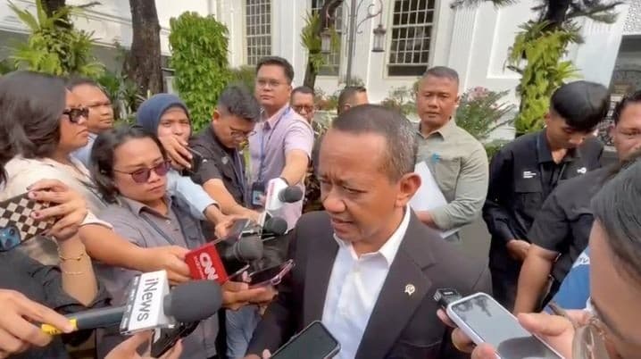 Bahlil Tegaskan Tak Tutup Impor SPBU Swasta, Kuota BBM Ditambah 110 Persen Bahlil Tegaskan Tak Tutup Impor SPBU Swasta, Kuota BBM Ditambah 110 Persen