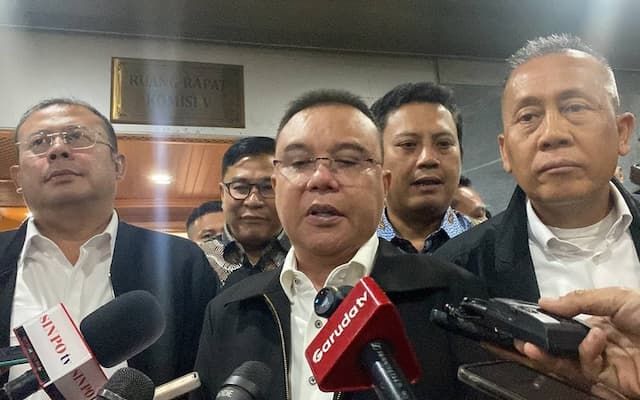 DPR Apresiasi Harga BBM Batal Naik pada 1 April, Masyarakat Tak Perlu Panic Buying DPR Apresiasi Harga BBM Batal Naik pada 1 April, Masyarakat Tak Perlu Panic Buying