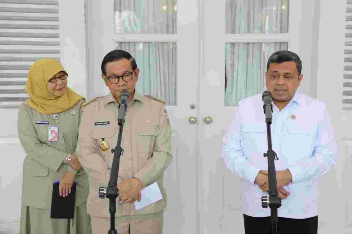 Pramono Targetkan 5.000 Sertifikat Halal untuk UMKM Jakarta hingga Akhir 2025 Pramono Targetkan 5.000 Sertifikat Halal untuk UMKM Jakarta hingga Akhir 2025