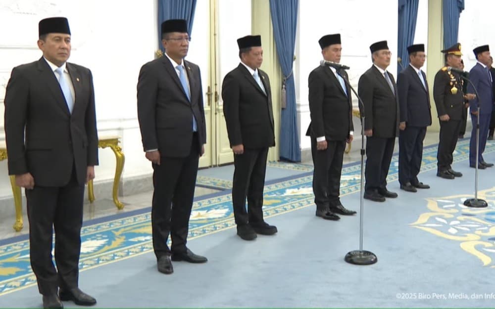 Presiden Prabowo Lantik 10 Anggota Komisi Percepatan Reformasi Polri, Ini Deretan Namanya Presiden Prabowo Lantik 10 Anggota Komisi Percepatan Reformasi Polri, Ini Deretan Namanya