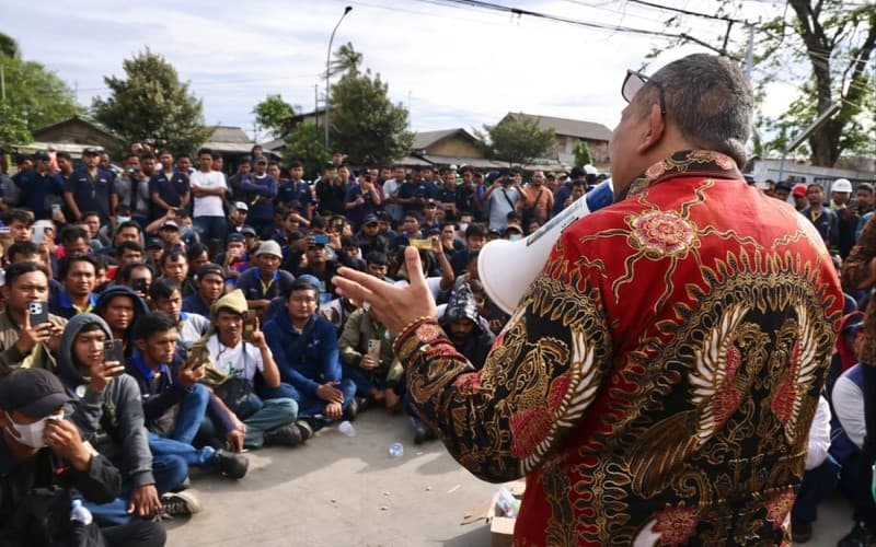 Kemnaker Sebut Produsen Ban Michelin Siap Batalkan Rencana PHK Kemnaker Sebut Produsen Ban Michelin Siap Batalkan Rencana PHK