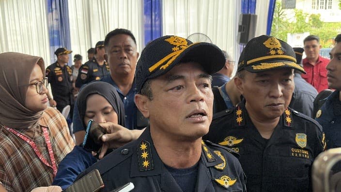 Dirjen Bea Cukai Ungkap Penggeledahan Kejagung Terkait Kasus Lama Ekspor Sawit Dirjen Bea Cukai Ungkap Penggeledahan Kejagung Terkait Kasus Lama Ekspor Sawit