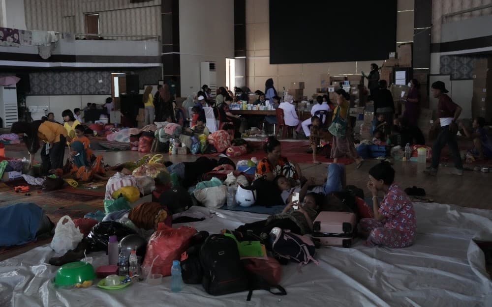 Pastikan 849 Ribu Pengungsi Tertangani, BNPB: Distribusi Logistik Langsung ke Kantong Pengungsian Pastikan 849 Ribu Pengungsi Tertangani, BNPB: Distribusi Logistik Langsung ke Kantong Pengungsian